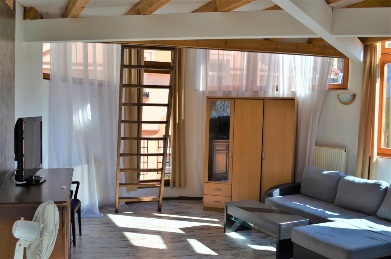 Hotel Petr Karlsbad Buitenkant foto