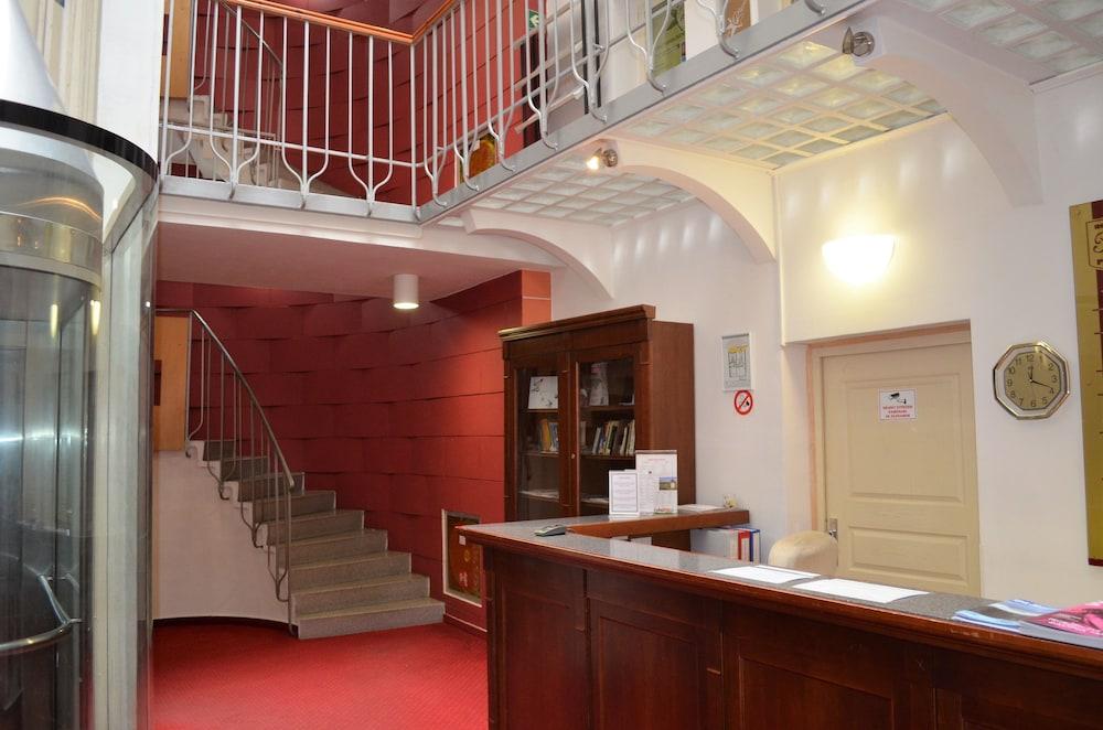 Hotel Petr Karlsbad Buitenkant foto