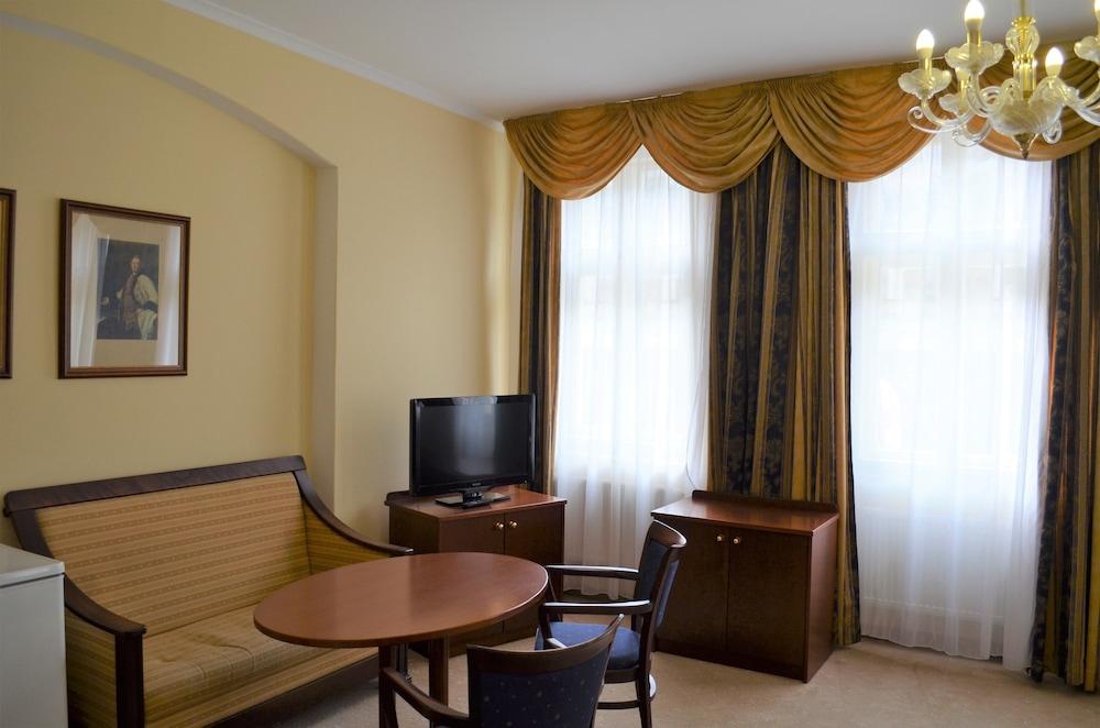 Hotel Petr Karlsbad Buitenkant foto