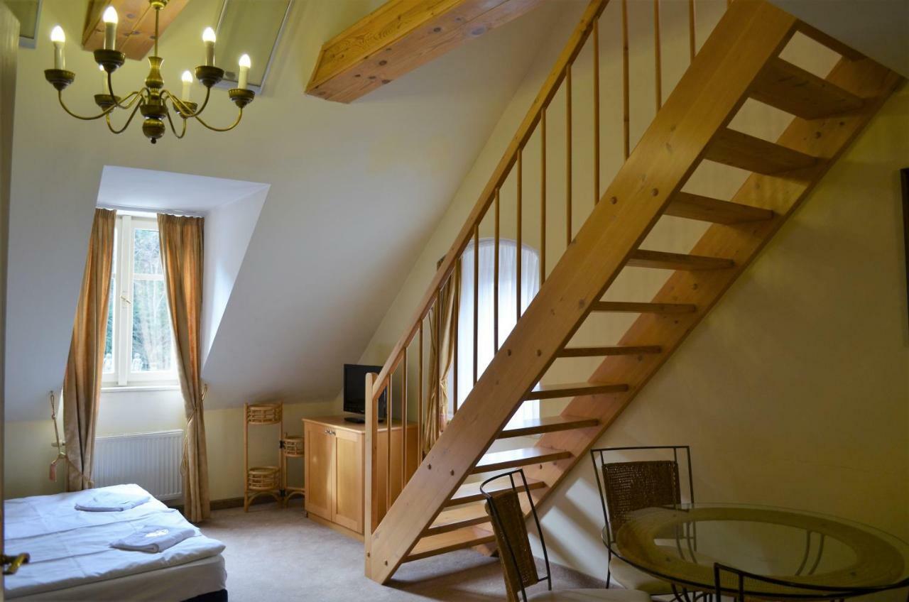 Hotel Petr Karlsbad Buitenkant foto